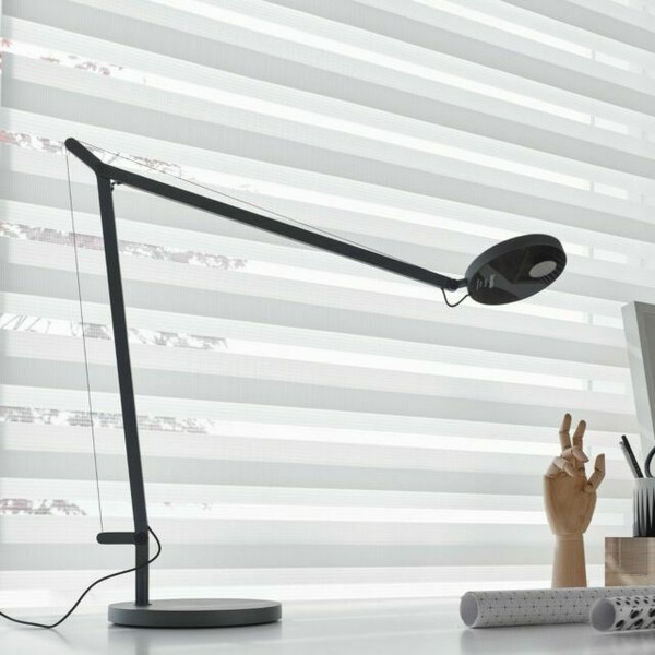 demetra table lamp