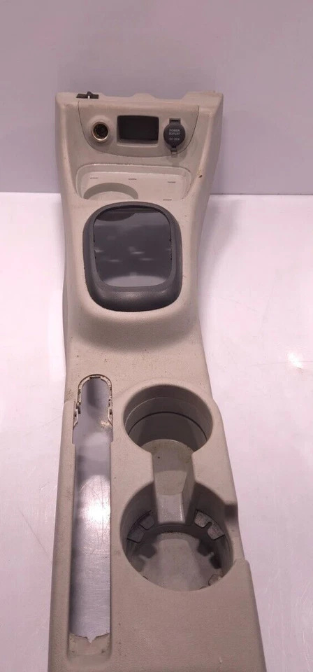 Hyundai Accent 2008 consola central P/N 84611-1E200 original fabricante original pieza usada Foto 4 de 4