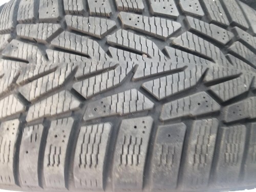SIZE: 245/45R18 | QTY: 4 | NOKIAN HAKKAPELIITTA 7 | (4) 9/32" | #001804 - Picture 2 of 11