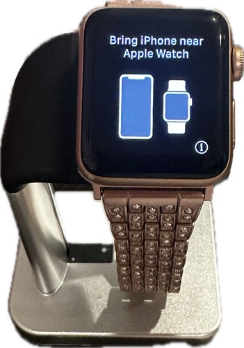 Apple Watch Series 3 38mm Rose Gold Aluminum - Photo 5 sur 5