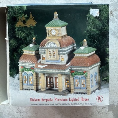 Dickens Keepsake Train Station Porcelain Lighted House 1997