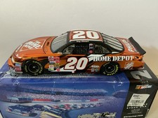 ACTION RACING Orange Chrome 20 Tony Stewart 2002 Pontiac Grand Prix 1:24 Scale