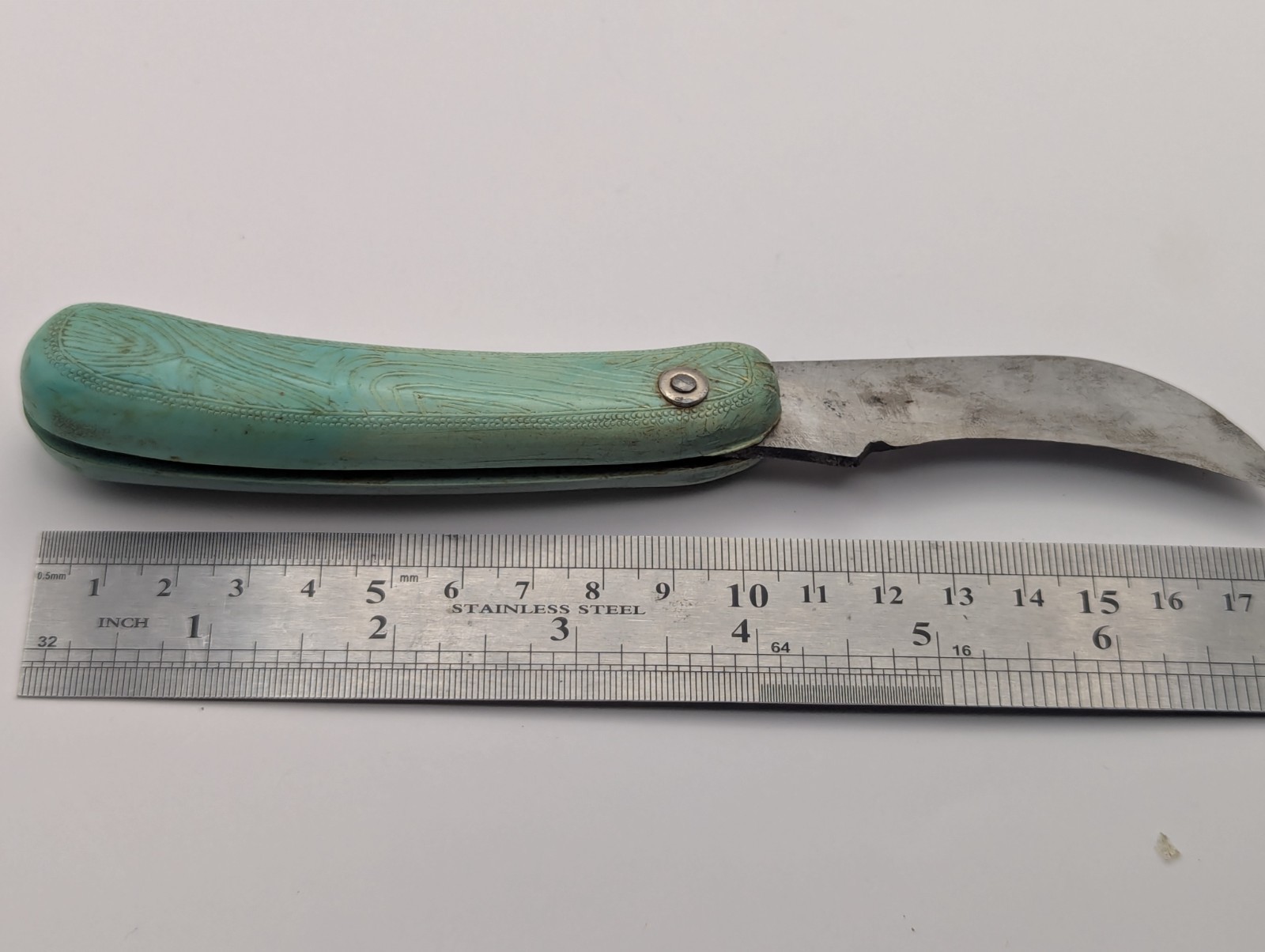 Vintage Soviet Gardening Pruning Knife Green Plastic Handle Curved Blade USSR