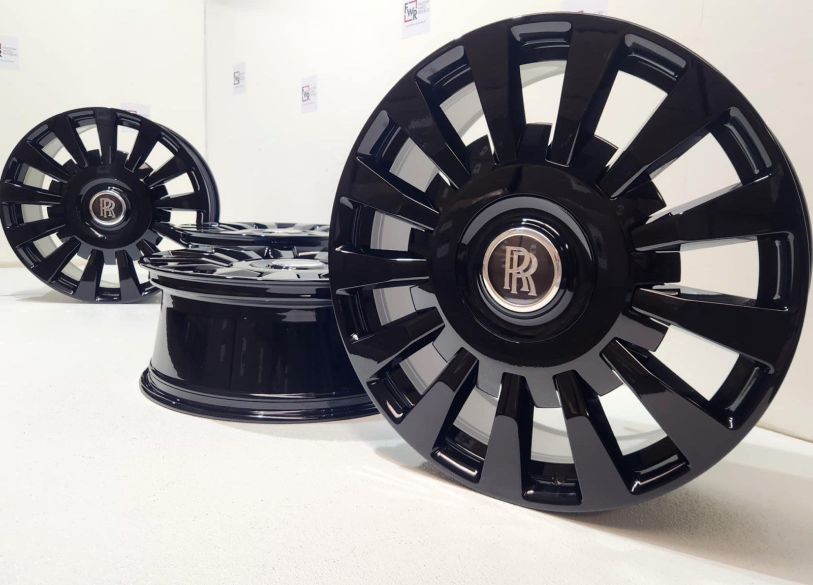 22” ROLLS ROYCE PHANTOM 8 WHEELS Rims Factory OEM Forged Set Gloss Black 🔥🔥🔥
