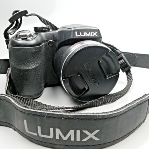 Panasonic LUMIX DMC-LZ20 16.1MP Digital Camera - Black - Tested