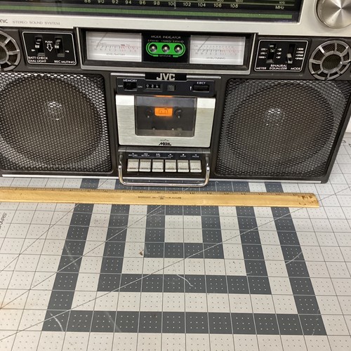 Vintage JVC RC838JW Boombox - lettore cassette / radio / da riparare LEGGERE descrizione - Foto 14 di 15