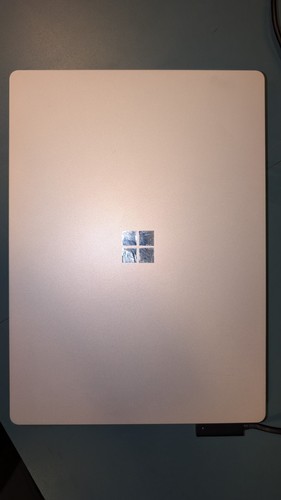 Microsoft Surface Laptop - Picture 2 of 6