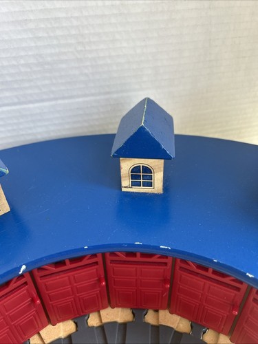 Thomas Holz 5 Türen Roundhouse mit Drehteller Zug Eisenbahn kompatibel EUC - Bild 3 von 14