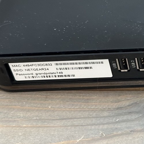 NETGEAR N900 WiFi 450+450Mbps Dual Band Gigabit Router WNDR450v2 - Picture 5 of 12