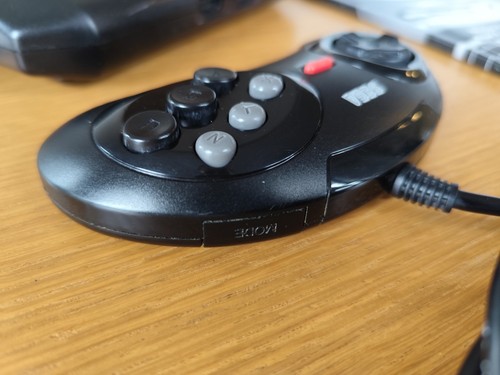 Genuine Sega Mega Drive 2 II PAL+Genuine Controller+Genuine Au Adapter+ Booklets - Picture 5 of 14