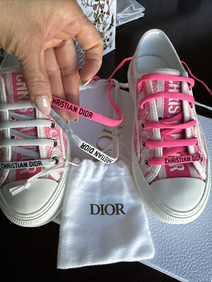 NEW In BOX Christian Dior Women Walk'N'Dior Sneaker Pink & White