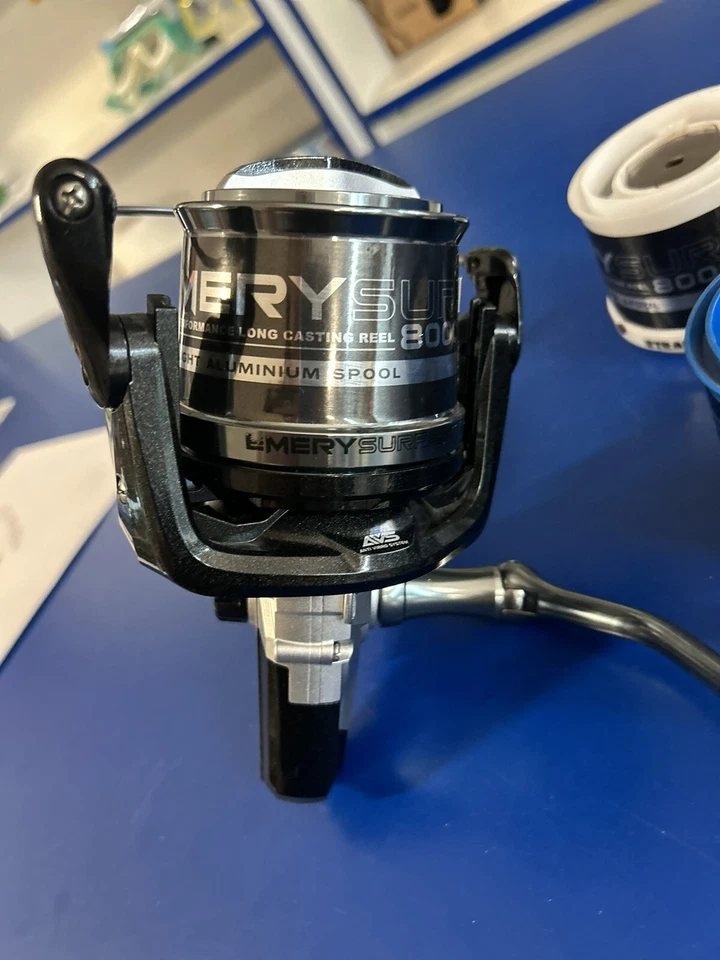 MULINELLO PESCA SURFCASTING TRABUCCO EMERY SURF 8000 CON 3 BOBINE CONICHE NEW - Immagine 2 di 4