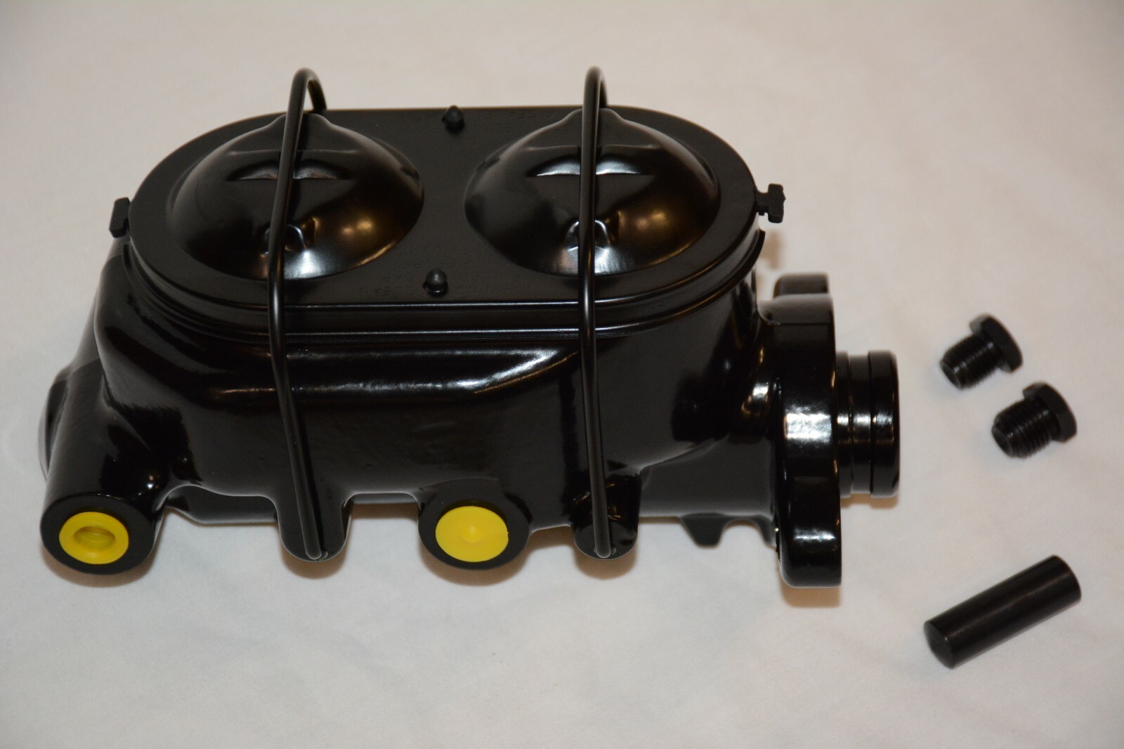 BLACK 1" BORE BAIL TOP BRAKE MASTER CYLINDER GM CHEVY STREET ROD DISPLAY