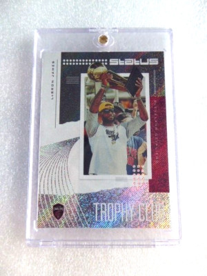 2019-20 Panini Status Trophy Club LeBron James #5 Cavs - comes with mag show