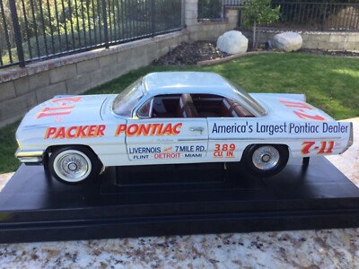 Buy 1961 Packer Pontiac 1:18