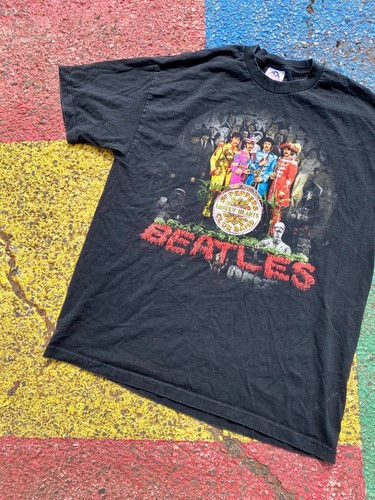 VTG 1999 Beatles SGT Peppers Club Band Lonely Hearts Apple Corp Graphic Shirt XL - Picture 2 of 7