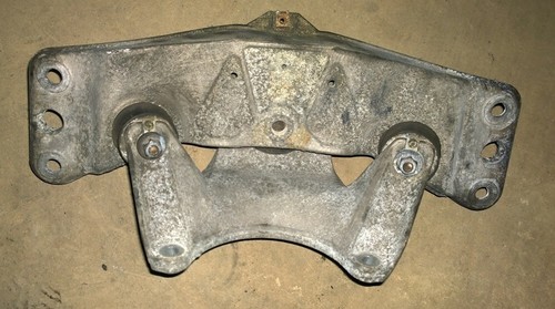 BMW E65 E66 Getriebehalter 6764672 6754619 6759680