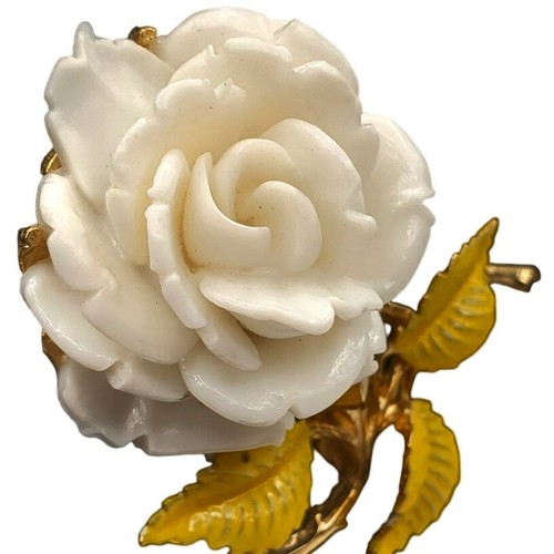 Broche rosa acrílico tallado blanco esmalte amarillo flor prendedor vintage años 70 - Imagen 2 de 7