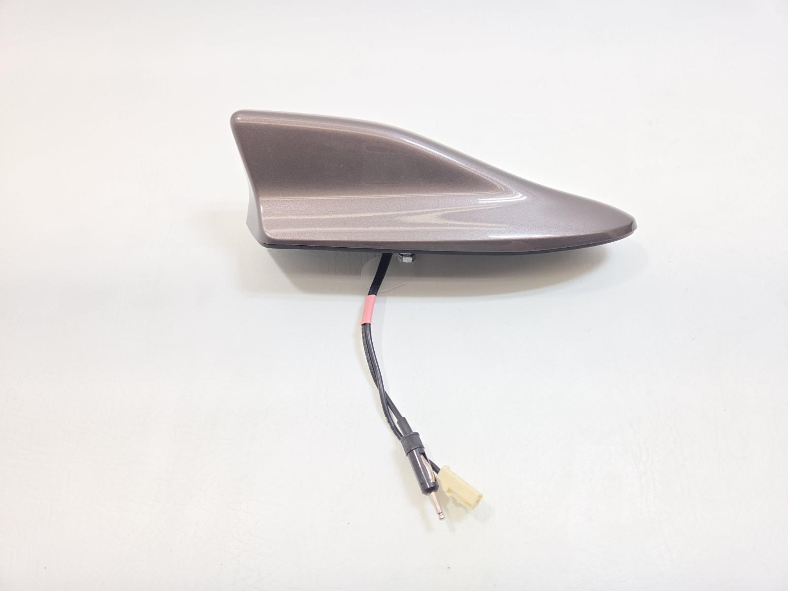 17 18 19 20 21 MITSUBISHI OUTLANDER UPPER TOP ROOF SHARK FIN RADIO ANTENNA C06