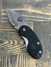 Spyderco C29SBK Cricket (SpyderEdge) Folding Knife Black Handle Used Broken Tip