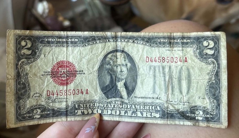 1928 Red Seal $2 Bill – Series 1928 United States Note – Vintage Legal Currency