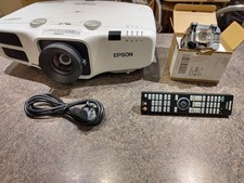 Projector Epson EB-4850WU, large-venue full HD, WUXGA, 4000 Lumens, remote