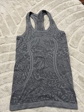Lululemon Women's Size 6 Gray Aztec Swiftly Tech Racerback Tank Top Running