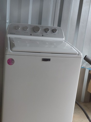 #ad maytag washing machine top load $900.00