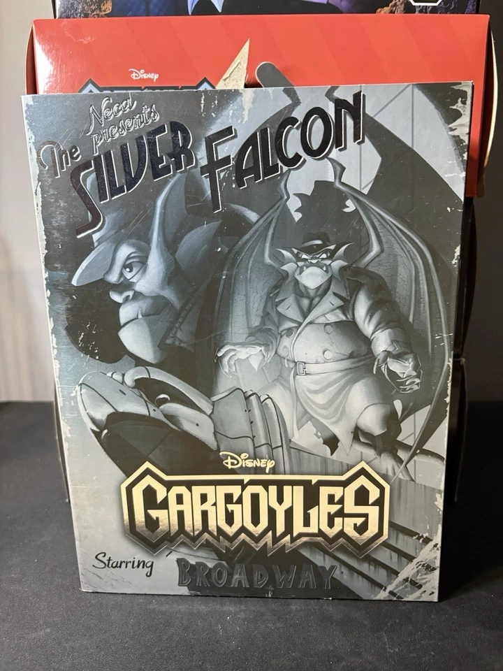 DISNEY GARGOYLES NECA 7 IN ULTIMATE ACTION FIGURE LOT OF 9  NEW FIGURES - Image 3 of 4