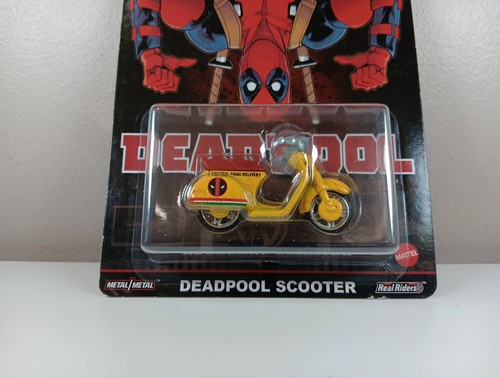 Scooter Hot Wheels Premium Deadpool Marvel - Imagen 2 de 2