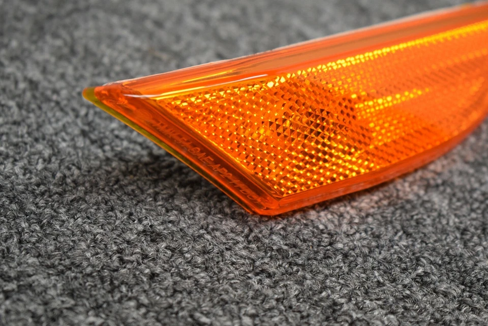 Luz marcadora lateral derecha Porsche 911 2012-2016 fabricante original 99163115802 Foto 2 de 4