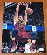 Signed  8x10 LARRY NANCE JR Cleveland Cavaliers Autographed Photo JSA COA