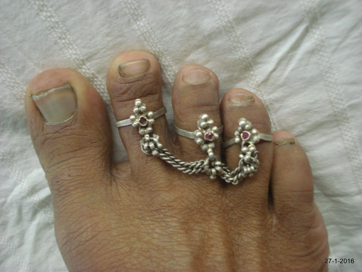 Antique silver toe ring (in**@*****) | Silver toe rings, Toe ring designs, Toe  rings