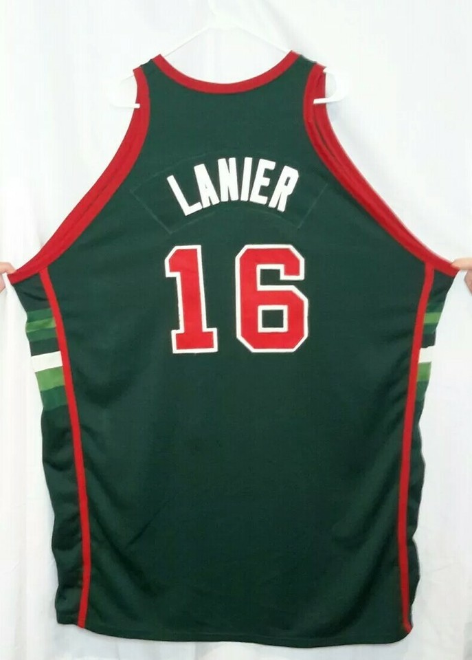 Milwaukee Bucks Bob Lanier 16 Jersey Hardwood Classics Size 58 lil14