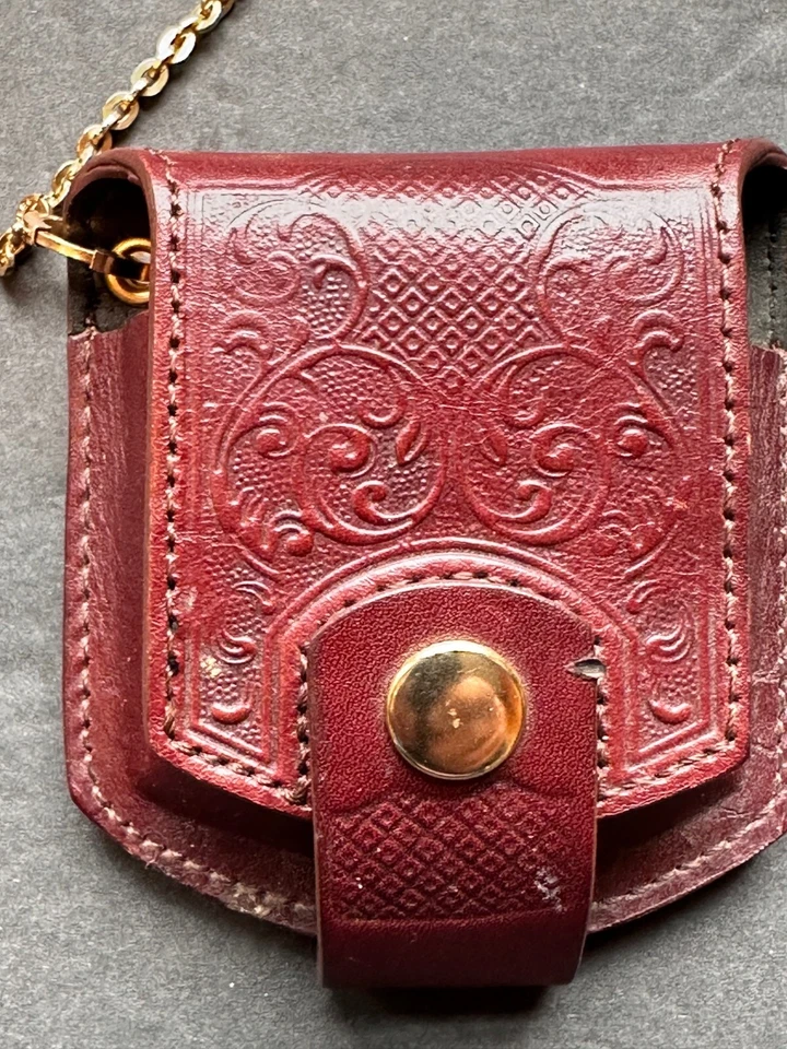 Pocket Watch & Leather case By DuLux Swiss 17 Jewels Signed B. Altman & Co. - Image 3 of 4