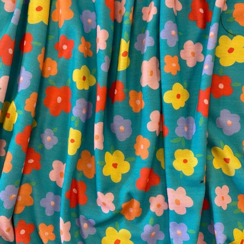 SOFT DRAPEY VISCOSE JERSEY FABRICS - Pretty Florals - 147cm Wide - Picture 3 of 17