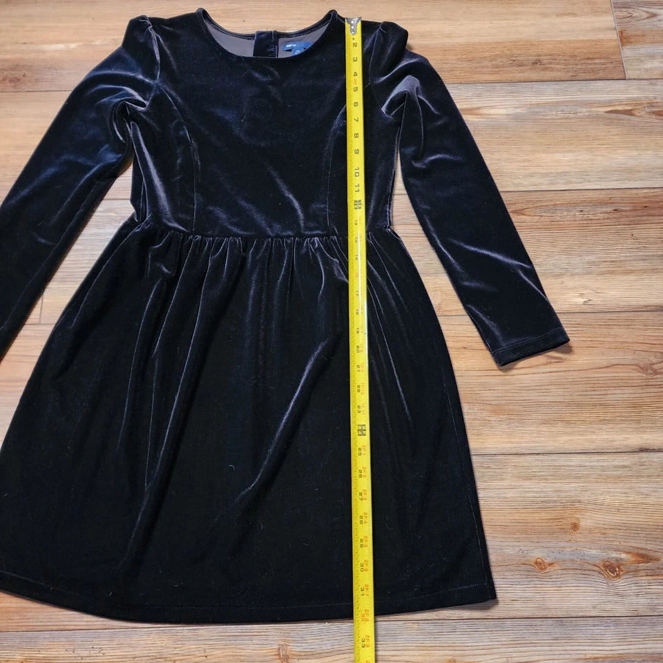 Vestido Gap Niñas XXL Negro Terciopelo Manga Larga GAPKids Foto 2 de 4