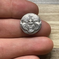 Wonderful Ancient Roman Greek Bronze coin unique coin in great condition 