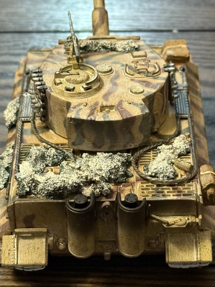Corgi 1:50 German Tiger Ausf E, sPzAbt. 301 Waldfuecht Germany 1944-45, CC60505 - Image 4 of 4