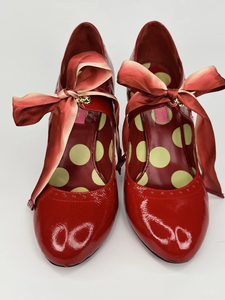 Betsey Johnson Y2K 红色专利镂空丝带领带高跟鞋 8.5 Pinup Rockabilly — 第 3/4 张图片