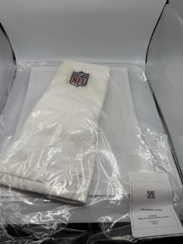 Baltimore Ravens Game used towel. Certified authentic 10/02/22 Vs Buffalo Bills - Picture 2 of 2