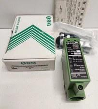 NEW IN BOX! SUNX 24-240V PHOTOELECTRIC SENSOR VF-D500