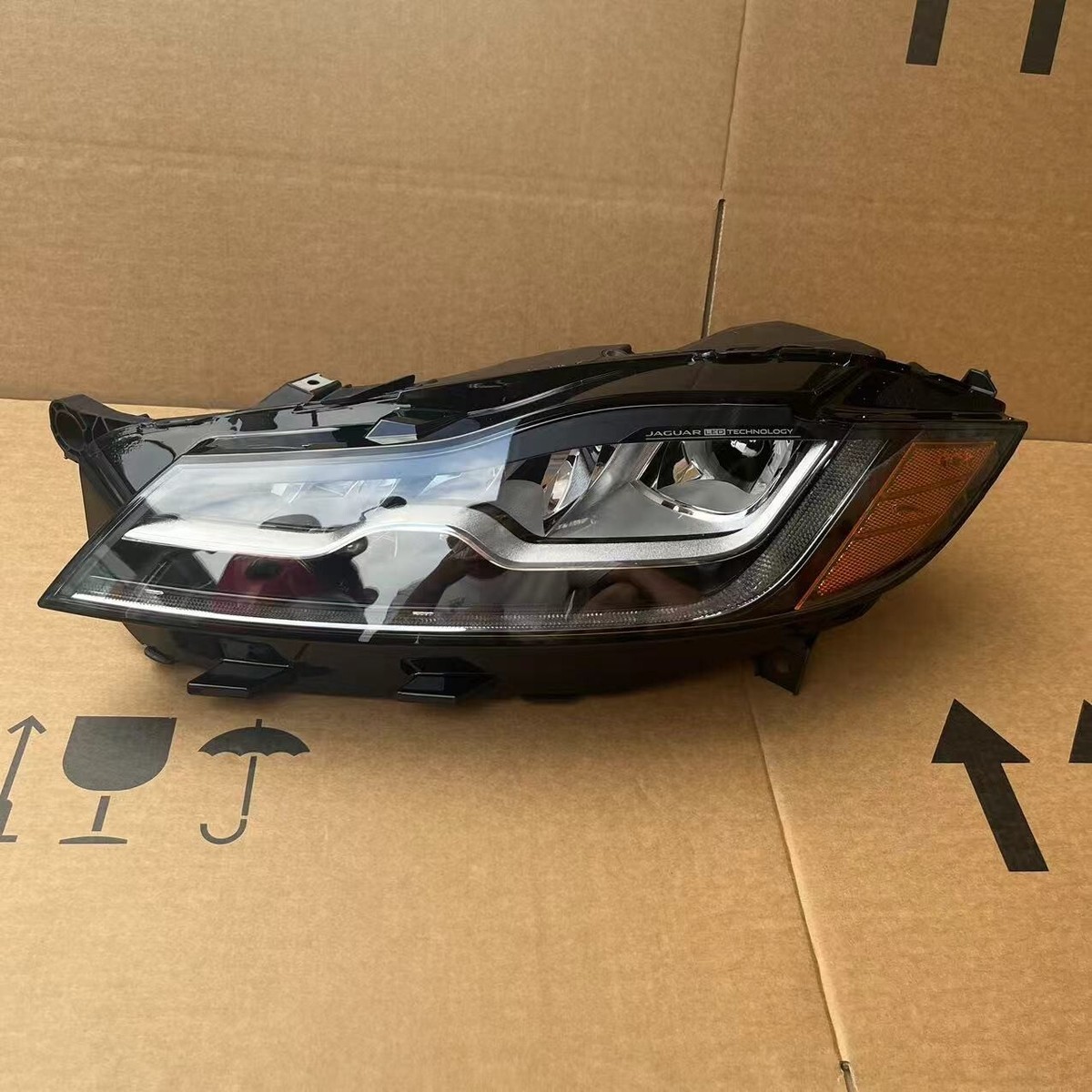2017-2019 US Jaguar F-PACE XF Left Driver Front LED Headlight
