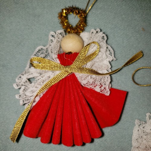 Vintage Angeli di Natale Fatto a Mano Nastro Vetrato Rosso Classico Mansarda Chic - Foto 3 di 6