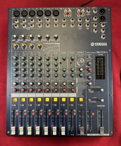 Yamaha MG124CX 12-Channel Stereo Mixer with Effects - Picture 2 of 12