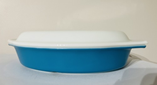 Vintage Pyrex Blue Horizon 1 1/2 Quart Divided Casserole Dish with Lid EUC - Picture 5 of 6