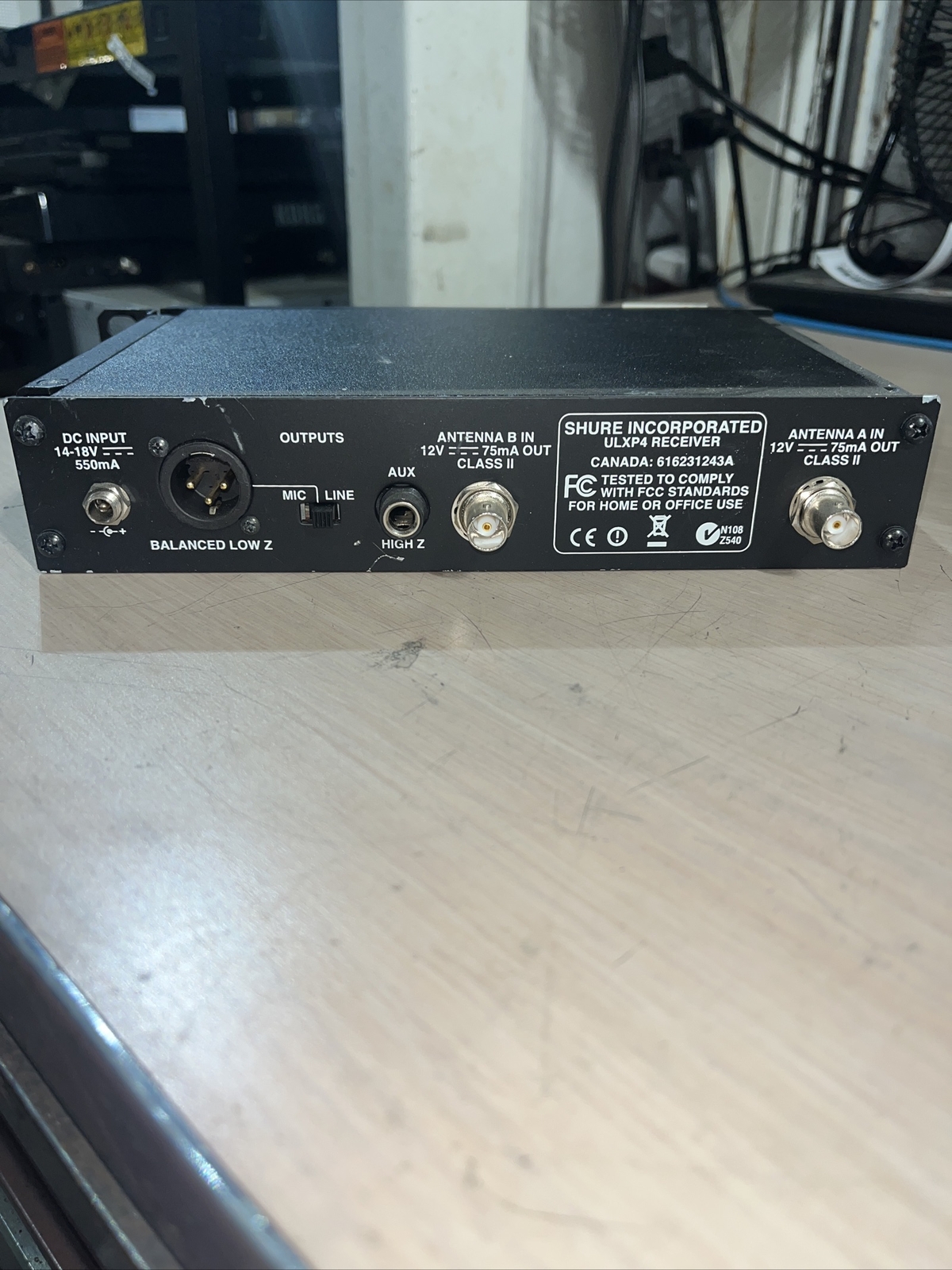 SHURE ULXP4 WIRELESS RECEIVER eBay