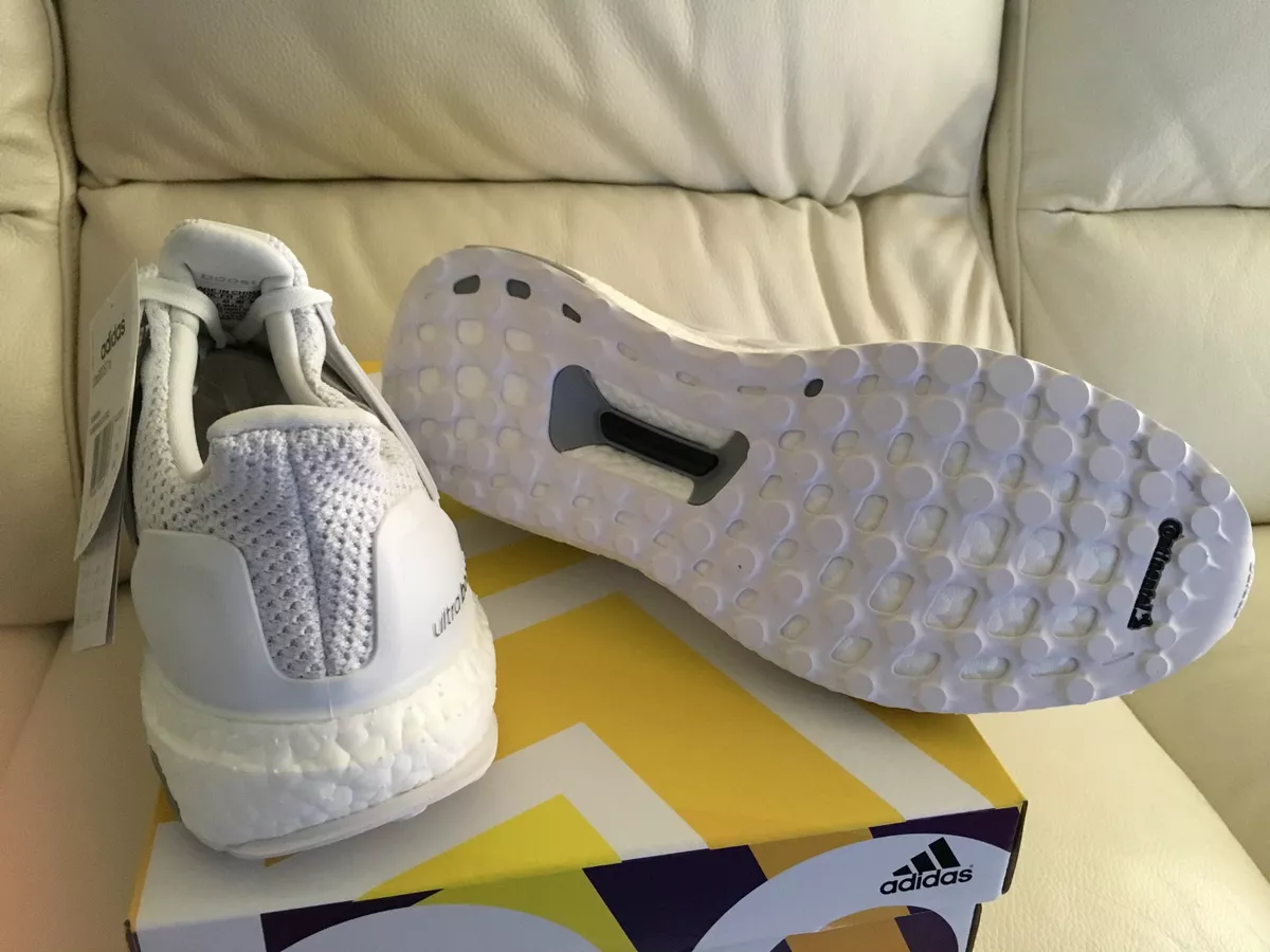 ADIDAS ULTRABOOST ULTRA BOOST TRIPLE WHITE 2.0 ALL SIZES UK 8 9 10 11 12 NEW ADIDAS ULTRABOOST ULTRA BOOST TRIPLE WHITE 2.0 ALL SIZES UK 8 9 10 11 12 NEW