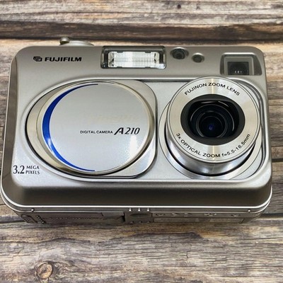 FUJIFILM FinePix A210 Kompaktkamera getestet funktioniert aus Japan