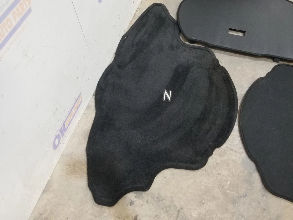 05 2005 NISSAN 350Z TOURING TRUCK BOARD AND MATS BLACK Foto 2 de 4